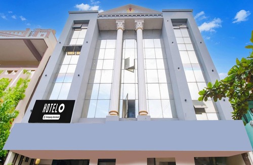 Dwaraka Nagar House | Deluxe Swagath Grand