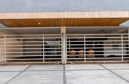 Patia House | Deluxe with BalconySAYHALLO PRIME RESIDENCY