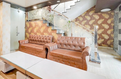 Dehradun House | Deluxe With Twin Bedrispana Pul Haridwar