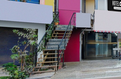 Hyderabad House | Deluxeaayush Stay INN