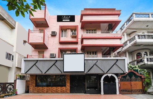 Sector 1 House | Deluxeharry Guest House