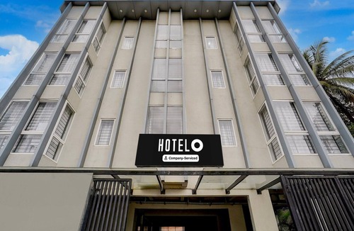 Gandhi Nagar House | Deluxehotel Gurudev Residency