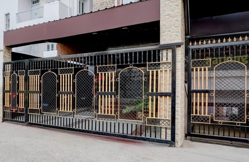 Danapur House | DeluxeHotel Pranjal Inn