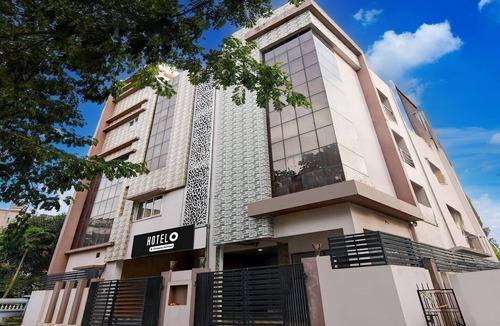 Bhubaneshwar House | DeluxeLuxury Stay near Cosmopolis