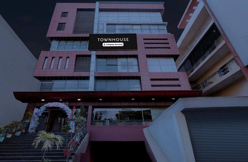 Visakhapatnam House | DeluxeMadhura Inn