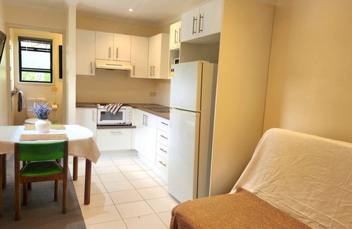 Wavell Heights Apartment | Denman! Small Self-Contained Studio in Wavell Heights