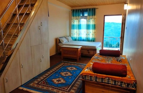 Turuk House | Denzongpa Homestay