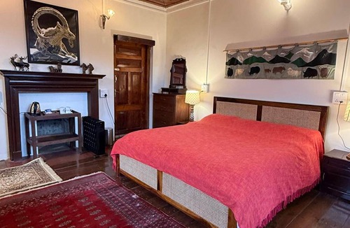 Khajjiar Hotel | Deodar Manor - A Luxury Stay in Khajjiar