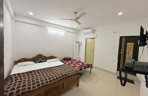 Deoghar Hotel | Deoghar Hotel shivay palace