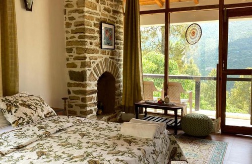 Kaul Resort | Dervish Stays, Mukteshwar