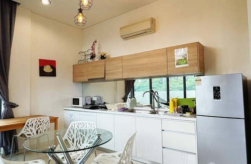 Kuala Lumpur Apartment | Desa Parkcity 1-bedroom apartment with AC in Kuala Lumpur