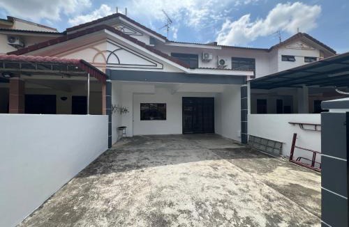 Taman Desa Tebrau House | Desa Tebrau 1 Near IKEA Toppen PeiKin Long Sing HeLiXuan Restaurant