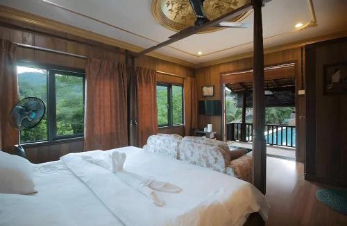 Pantai Bed & Breakfast | Deserenity Exclusive Jungle Resort Seremban