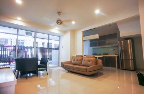 Tanjung Tokong House | ❤️ Designer Home★Straits Quay #4-6Pax ❤️