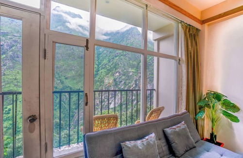 Gobind Dham Hotel | Deva's Retreat
