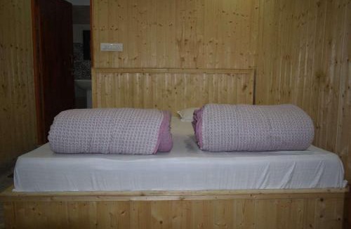 Gangotri Hotel | Devdaar Cottage Gangotri