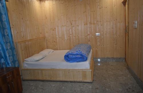 Gangotri Hotel | Devdaar Cottage Gangotri