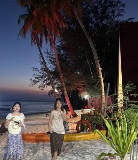 Pulau Lang Tengah Resort | DEWATI ROOMSTAY B&B