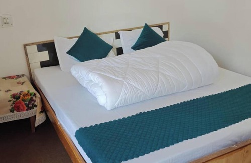 Bhatwari Hotel | DHARALI NATURE. STAY Dharali