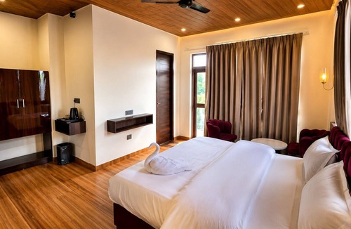 Chakrata Hotel | Dharamshila Retreat