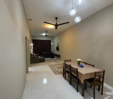 Padang Saujana House | Dhia Medina Homestay Jerantut