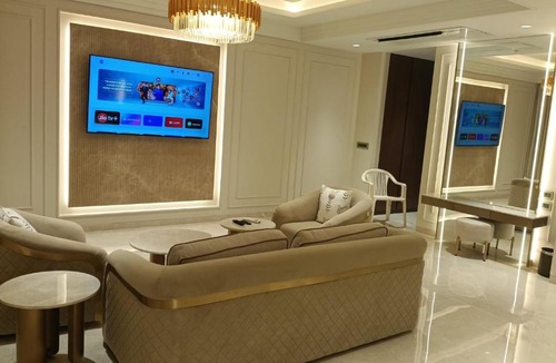 Nathdwara Hotel | Dhiraj Dham