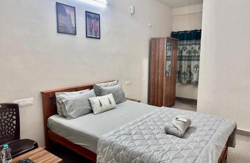 Sringeri Hotel | Dhruvanish Grand