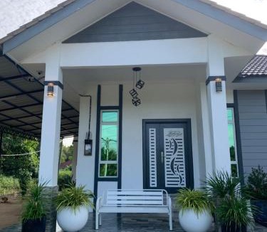 Kota Bharu House | Dhuha & Dharyl's Staycation