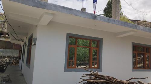 Nako House | Dhuung karpo home stay