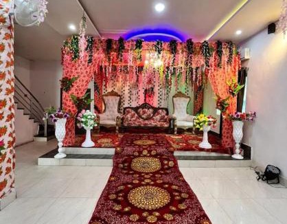 Hata Hotel | Diamond Guest House & Marriage Lawn