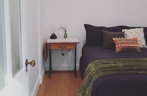 Rainbow Flat Cottage | Diamond Guesthouse ~ Coast and Country Combined!