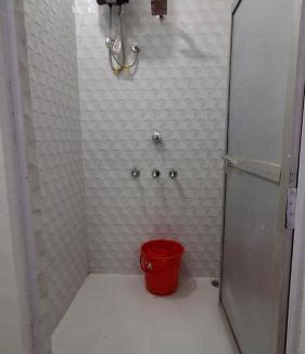 Jhusi Apartment | Diamond Home Stay