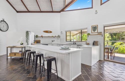 Coffs Harbour House | Diggers Beach Surf House, Pool, Pet Friendly, popular location