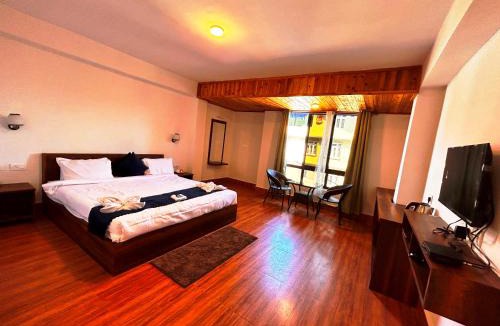 Pelling Hotel | DISHA SILVER PEAK Hotel