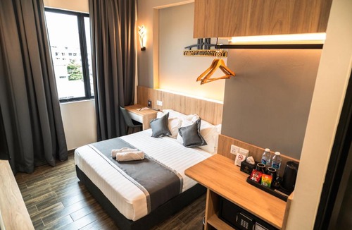 Kampung Tanjung Kapur Hotel | DJ Citi Plaza Hotel & Suites