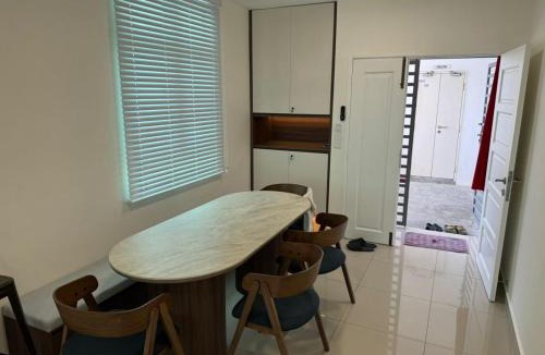 Bayan Lepas Apartment | Domuss Guesthouse- 4B3B Tunas