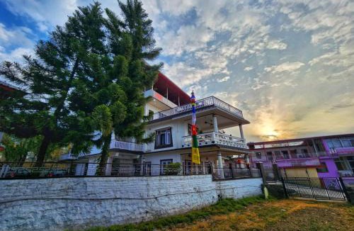 Gunehr House | Dorjee House Bir