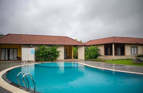 Igatpuri Apartment | Double Room #8