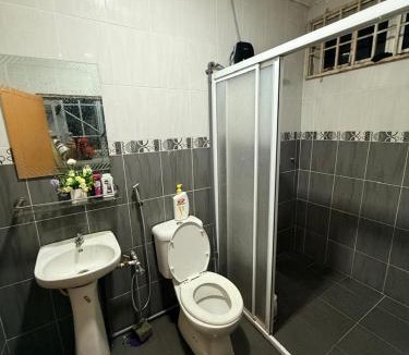 Dungun House | Double RR Homestay
