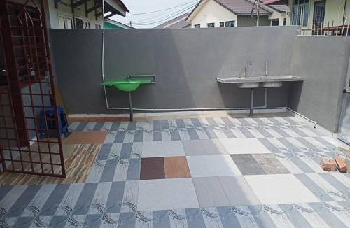 Sungai Baru Tengah House | double storey cosy homestay pengkalan balak fully aircon