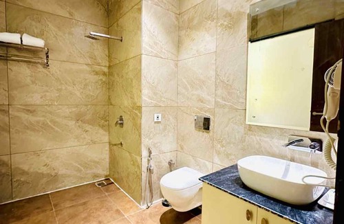 Siswan Hotel | DREAMZ INN & SUITE