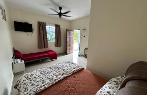 Kampung Tanjung Bidara Hotel | D’solok chalet