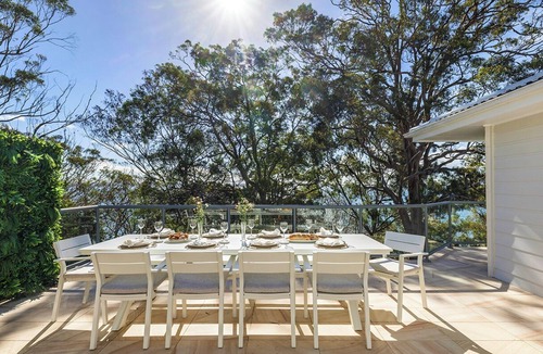Nelson Bay House | Dutchies Getaway – Elegant Family Home by the Water