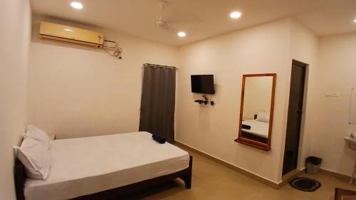 Mahabalipuram Hotel | Dwarka Residency Inn