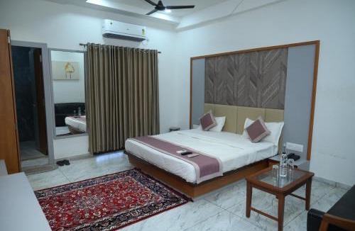 Tharad Hotel | DWARKADHISH GUEST HOUSE THARAd