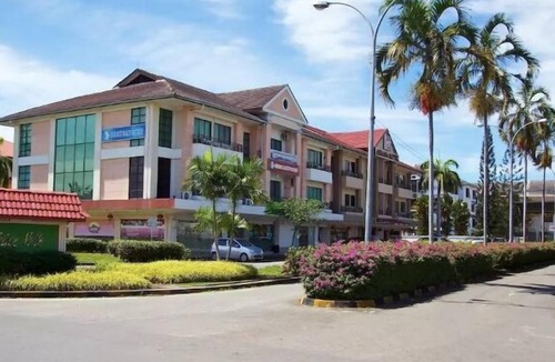 Kampung Sembulan Baru Apartment | (E3) Duplex 4-Room, 3-bath, 1 Kitchen Apartment (1500 Sq ft)