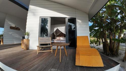 Kudat Villa | Eagle Bay Retreat Borneo Beach Villas Beach Front