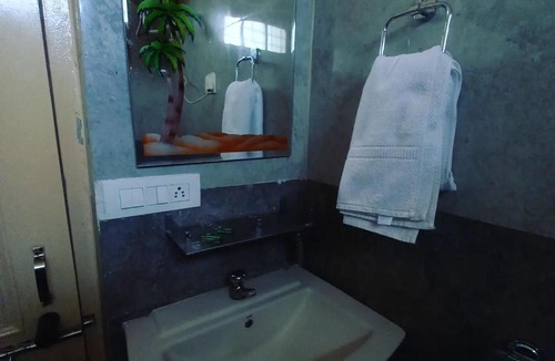 Dharamshala Bed & Breakfast | Eagle View Home Stay