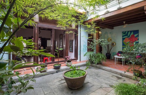 Historic George Town Hotel | East Indies Mansion