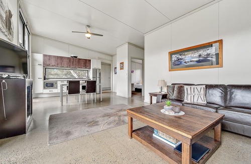 Crackenback Ski Chalet | Ecocrackenback 4 'Sustainable chalet close to the slopes.'